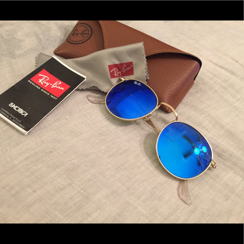 Blue circle Ray-bans